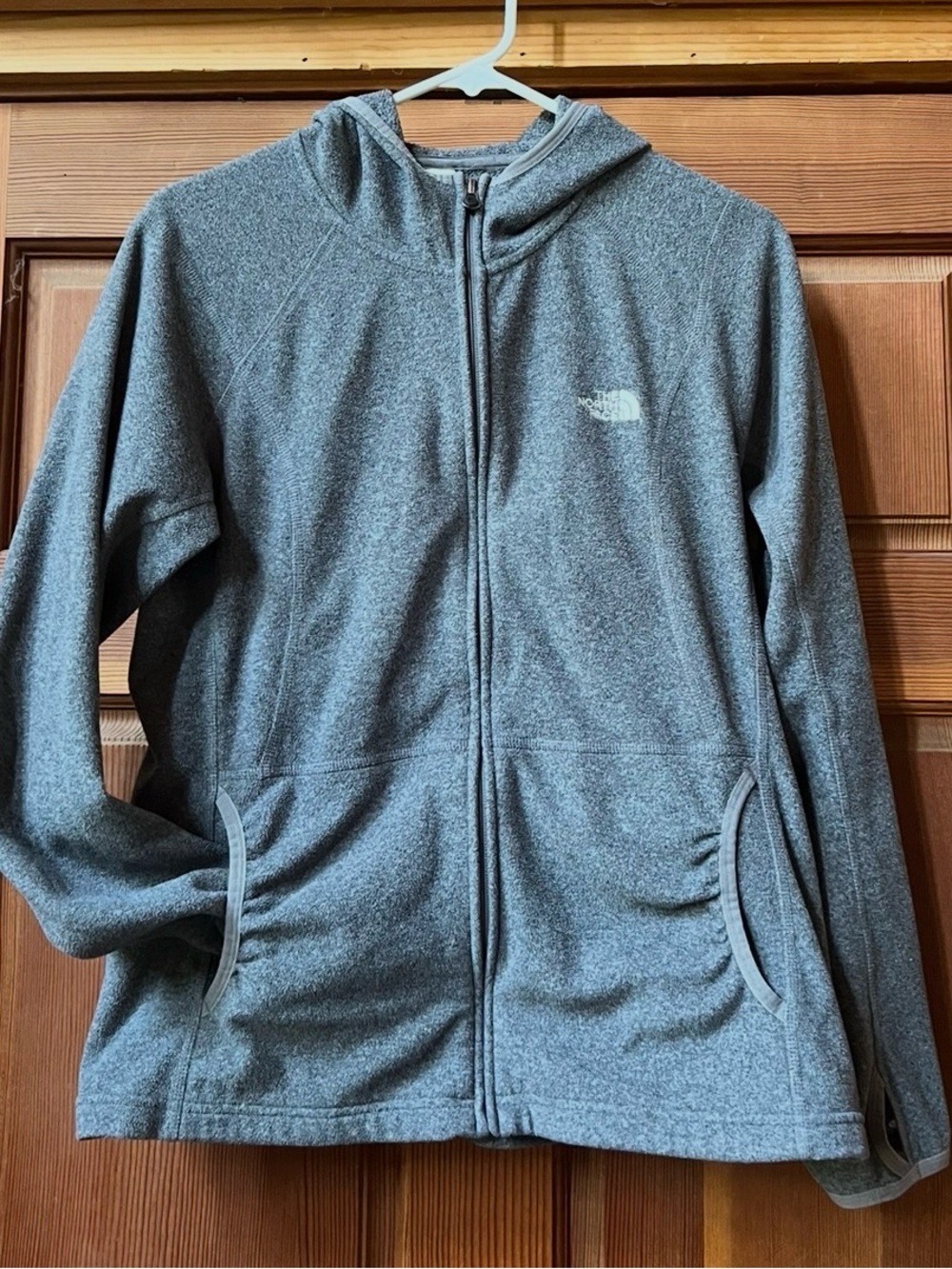 The North Face Women's Gray, Fitted, Hooded Full-Zip Fleece Jacket
